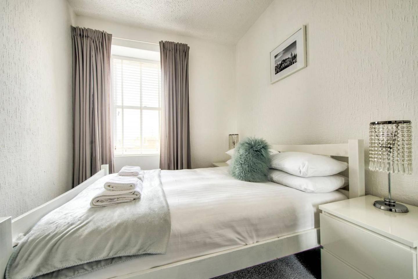 Guestready - Modern 2Br Home On The Royal Mile! Edinburgh Luaran gambar